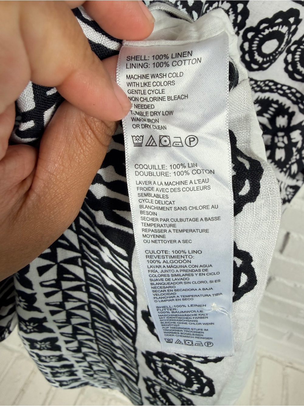 Tommy Bahama Linen Shift Dress Women’s Medium Black White Geometric Sleeveless - Picture 3 of 5